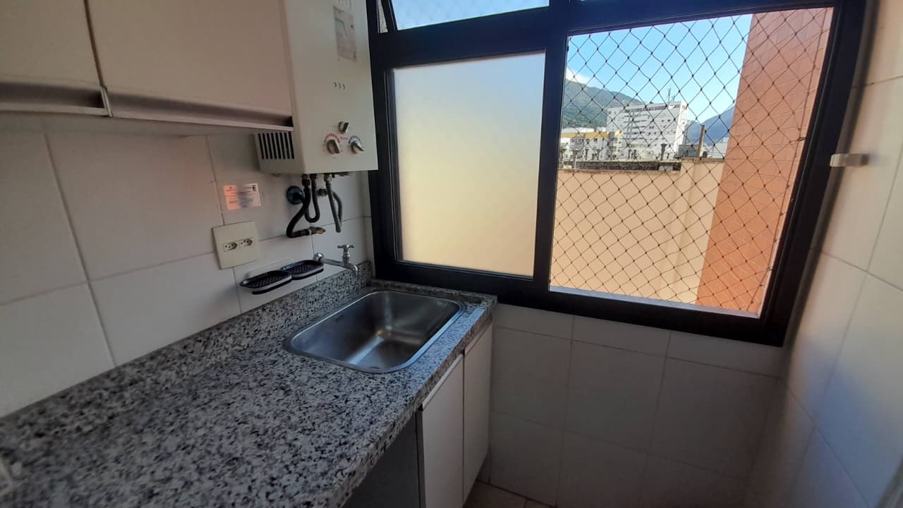 Apartamento a venda  Tijuca colado metrô.